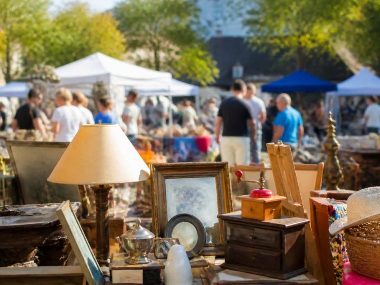 Vide-grenier à Genève : conseils, bons plans et astuces pour acheter et vendre localement