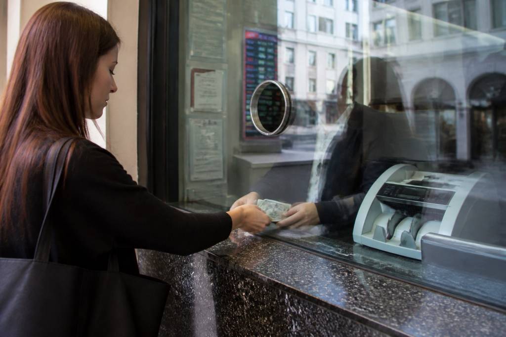 Bureaux de change à Genève : trouver les meilleurs taux et services locaux